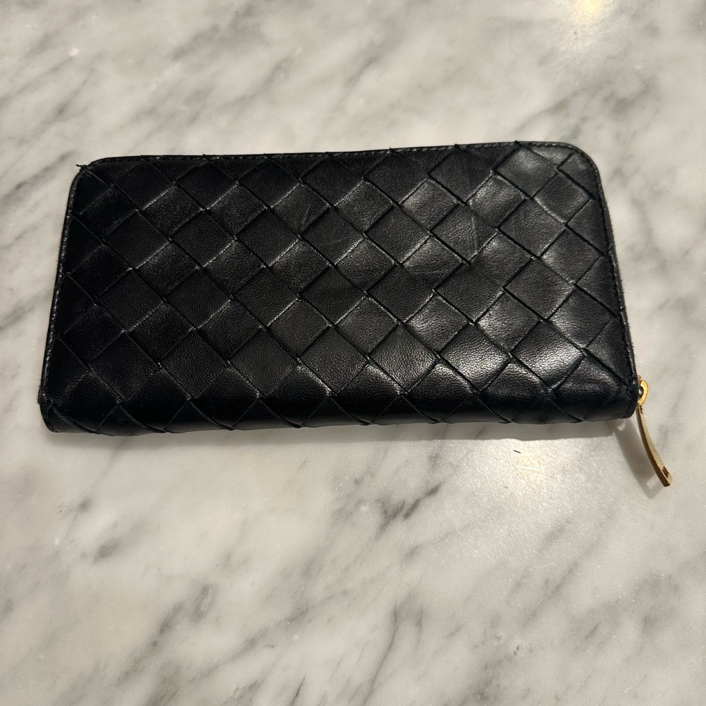Bottega Veneta Intrecciato Black Woven Leather Continental Wallet w/Gold Zipper